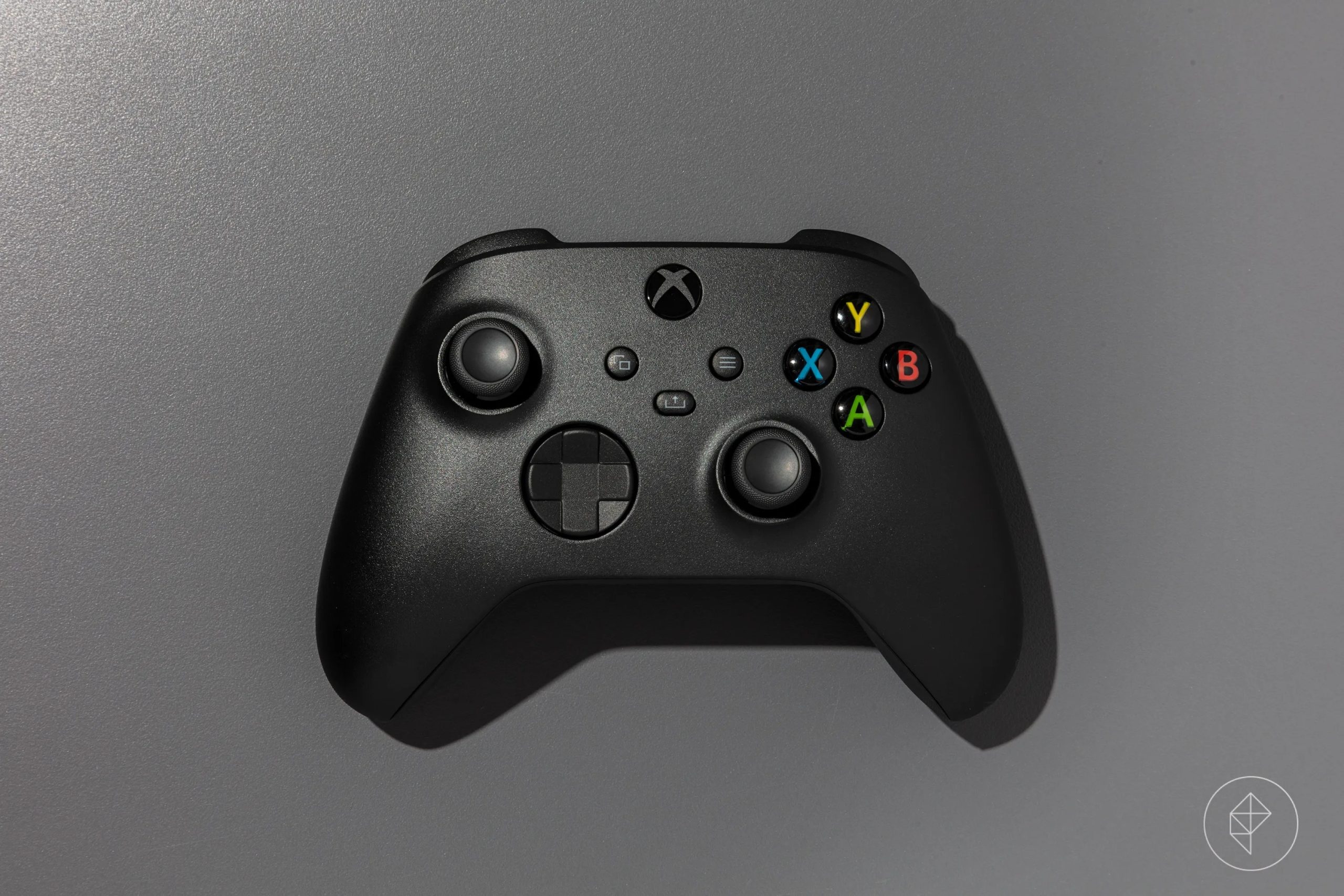 The trusty Xbox wireless controller is $20 off at Woot