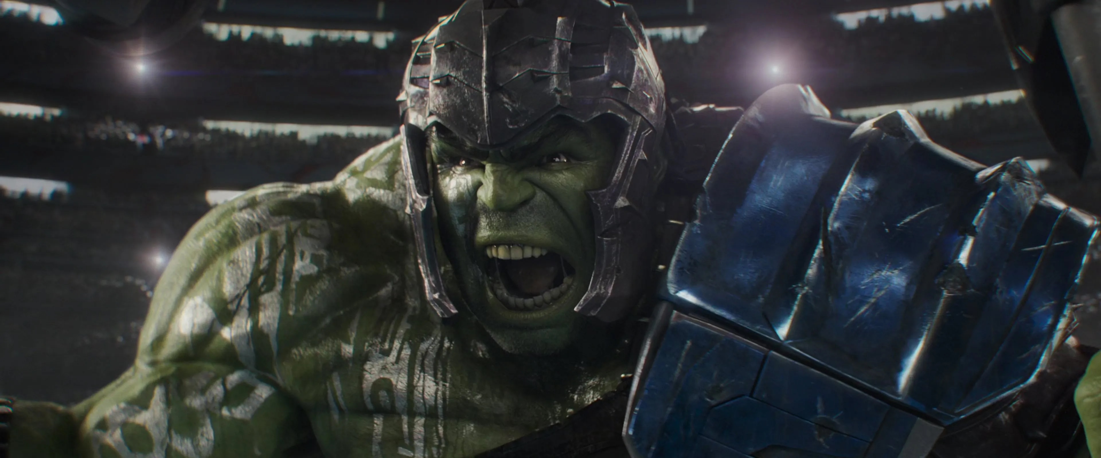 Hulk screams in his alien armor in Thor: Ragnarok